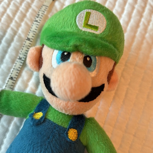 Nintendo Luigi Super Mario 10” plush toy - Picture 2 of 6